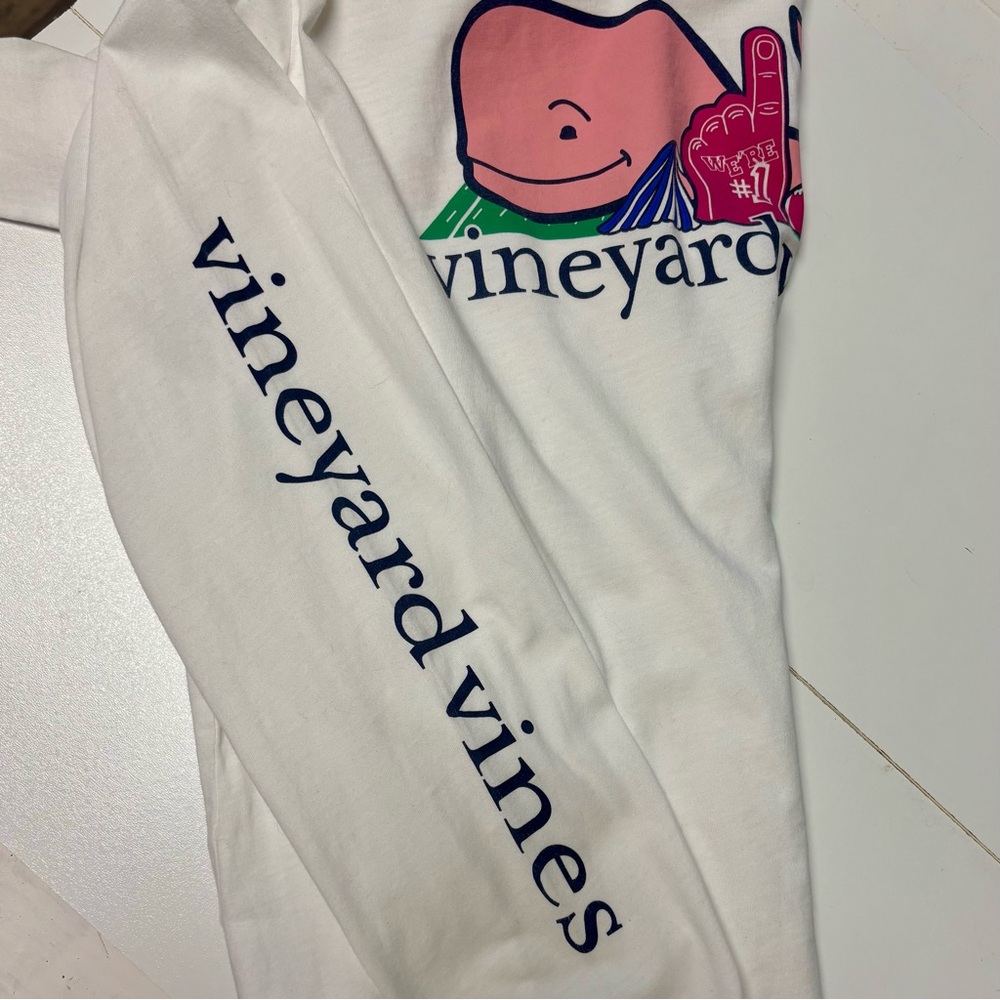 Vineyard Vines Cheer Football Long-sleeve T-Shirt Size Medium - Picture 6 of 9